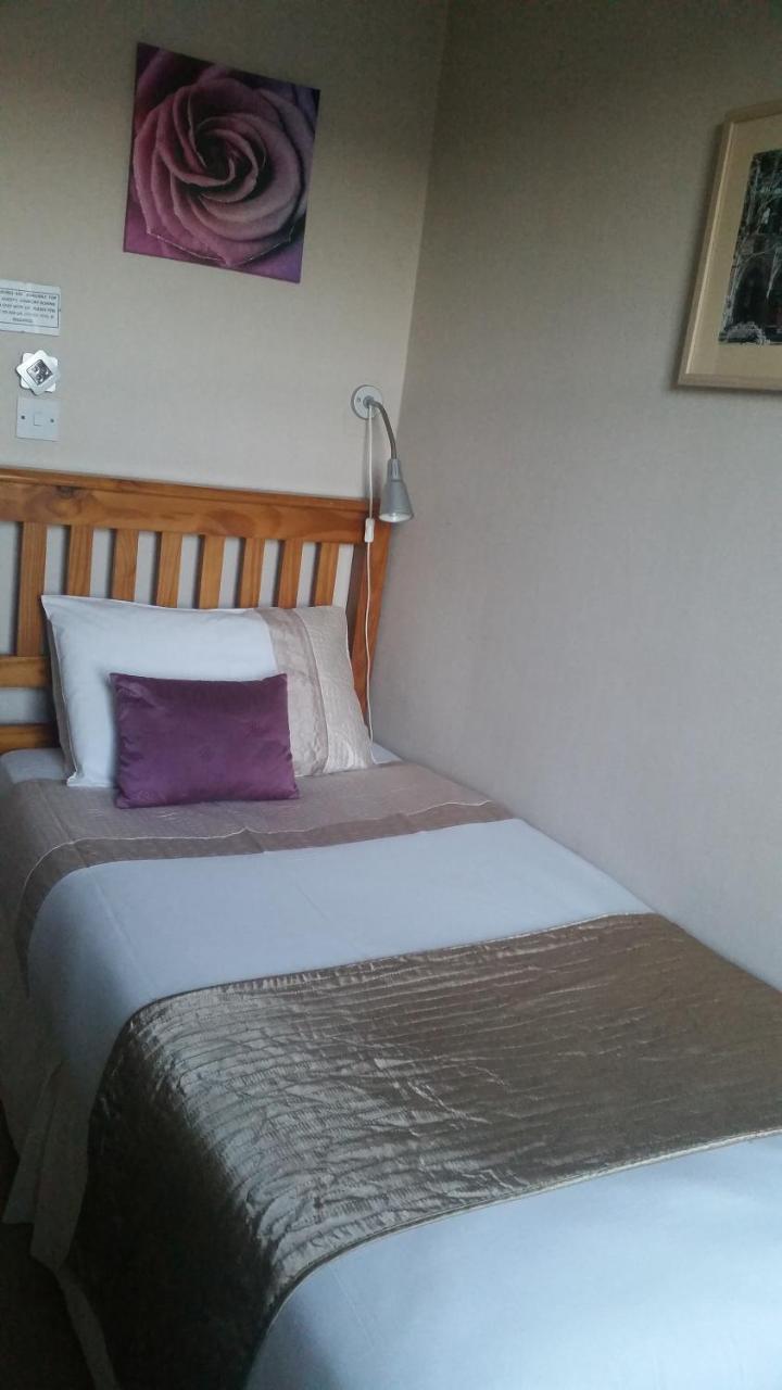 Broomfield House Bed And Breakfast Earlston Экстерьер фото